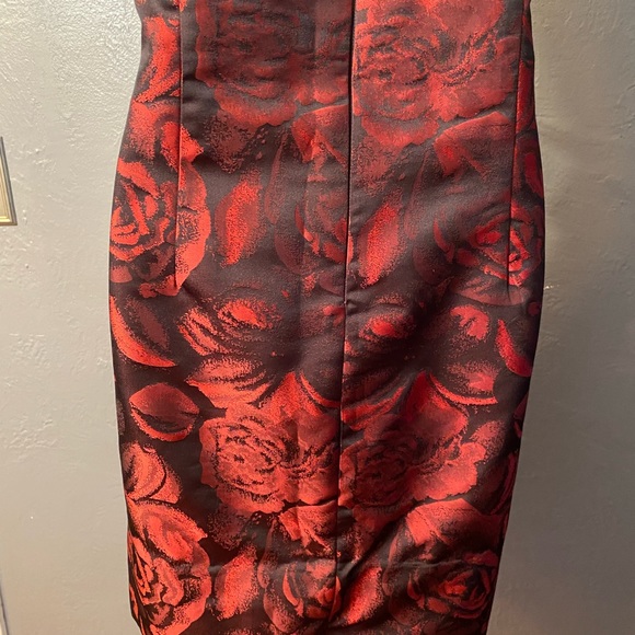 LIZ CLAIBORNE Black and red jacquard Rose Pattern Dress - Picture 11 of 16